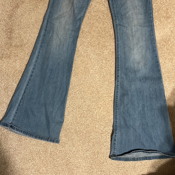 flying monkey flares - Picture 3 of 8